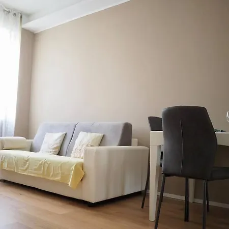 Modern Vicino Al Centro Con Parcheggio Gratuito Apartment