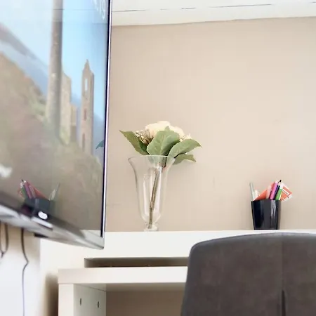 Modern Vicino Al Centro Con Parcheggio Gratuito Apartment Mailand